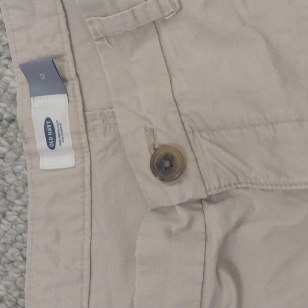 Shorts - Picture 2 of 4